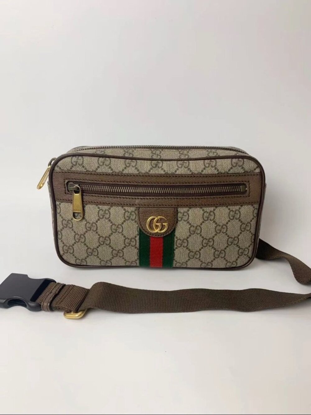 Gucci GG Supreme Monogram Medium Ophidia Belt bag